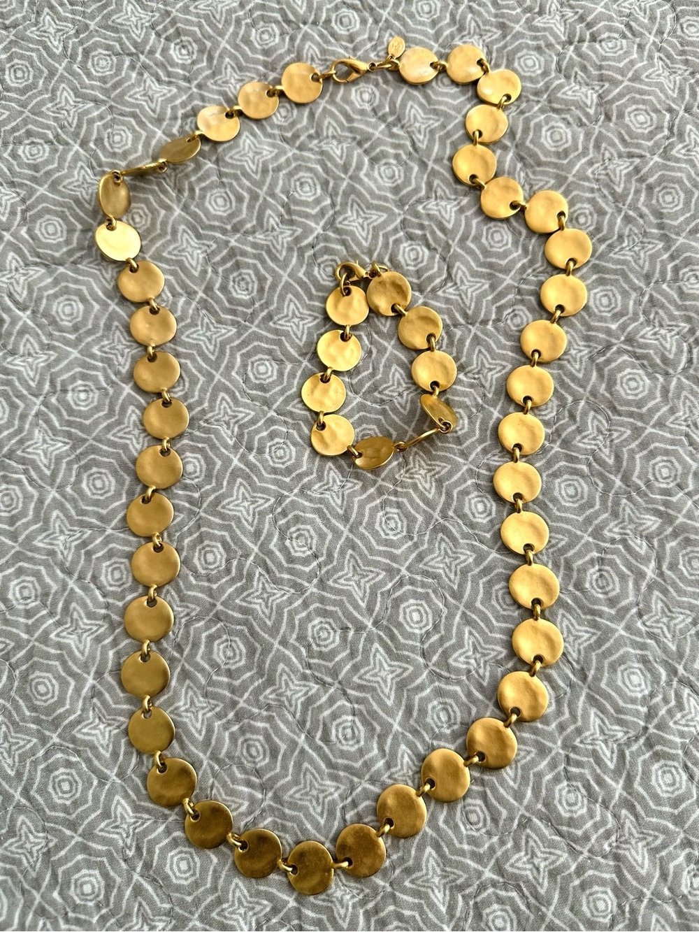 Premier Designs Gold Tone Disc Necklace and Matching Bracelet